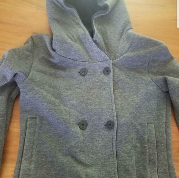 Coats - Picture 2 of 4